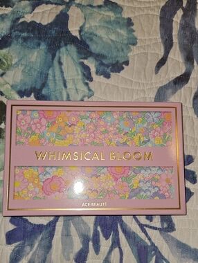 Ace Beaute Whimsical Bloom Eyeshadow Palette - Pink
